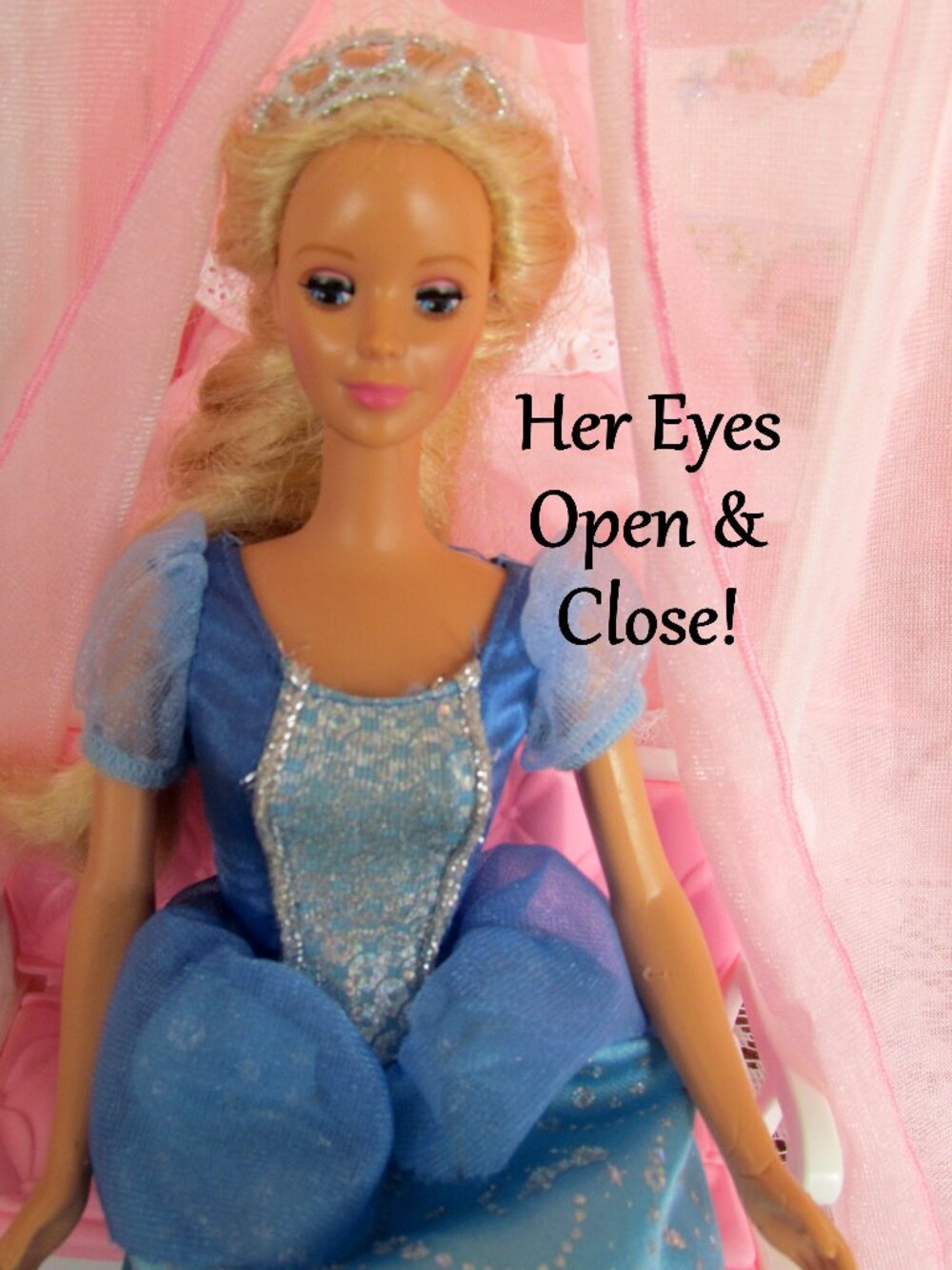 BARBIE SLEEPING BEAUTY, EYES OPEN & CLOSE, RARE 1998, BLUE DRESS, TWIST WAIST